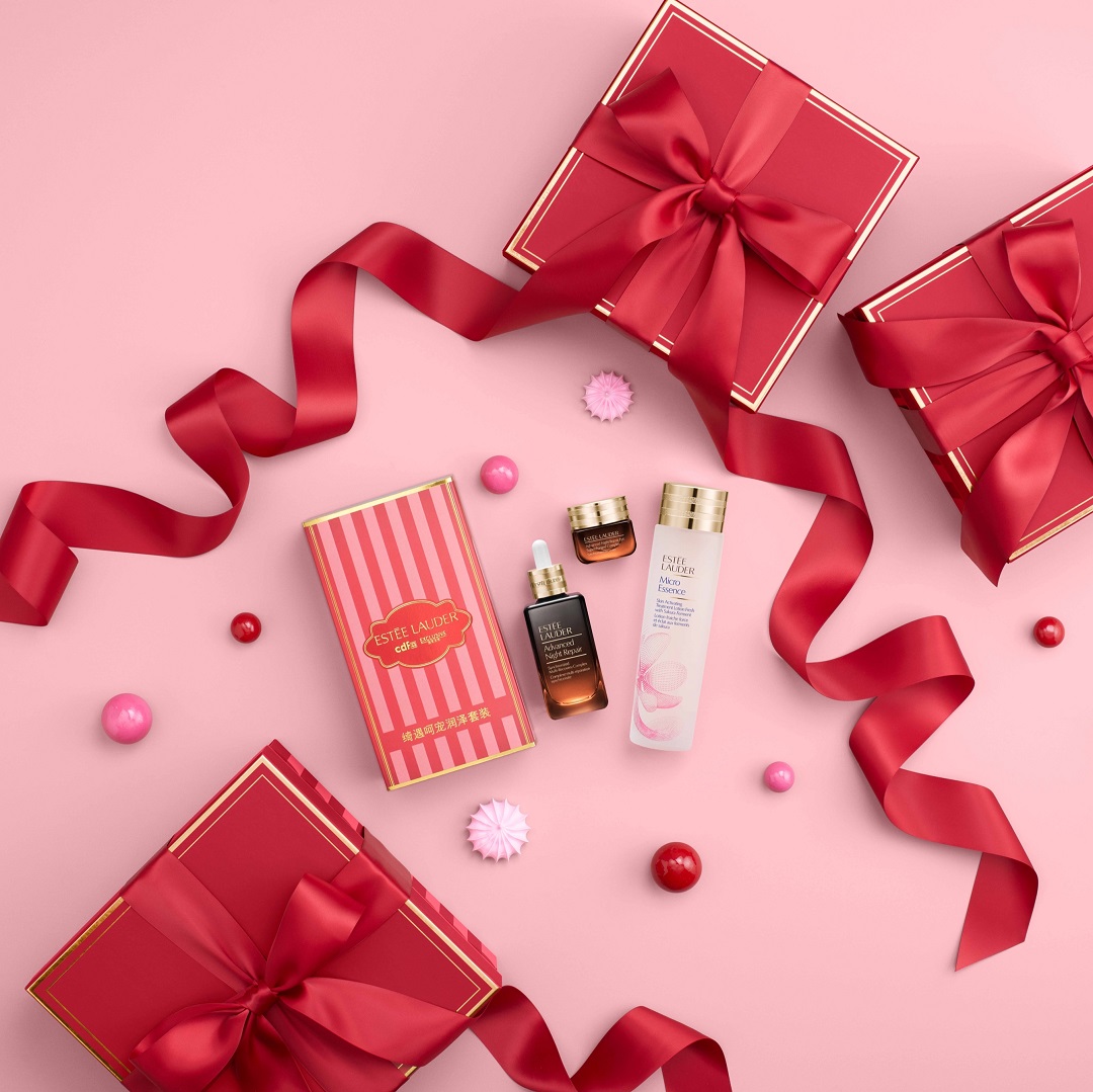 假日奇遇 黛礼启程 雅诗兰黛携手中免集团甄献年末礼遇共赴奇妙旅程