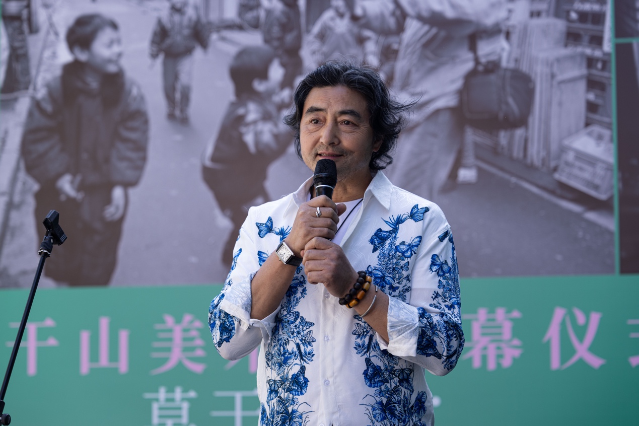 肖全“莫干山纪“摄影展启幕 用镜头书写江浙沪时代叙事