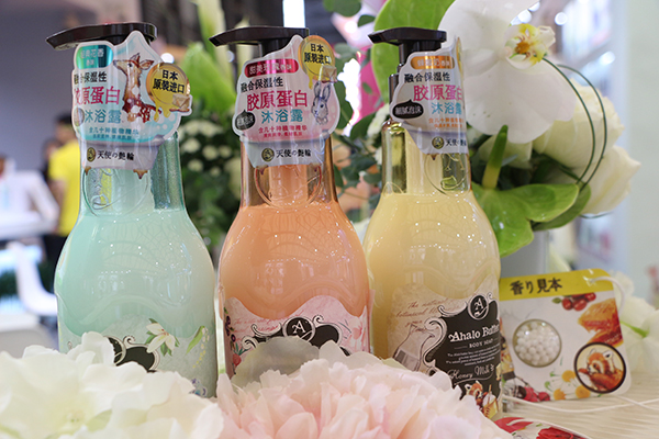 面部护理级别洗护品牌沐浴露，轻松锁住水嫩肌肤