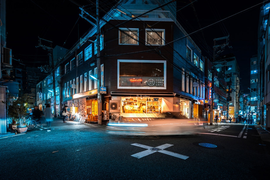 作品欣赏|冷色调的日本夜色 静谧怀旧的古典与现代